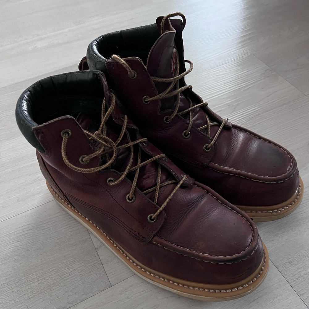 Red Wing Irish Setter 6” Moc Toe Boots